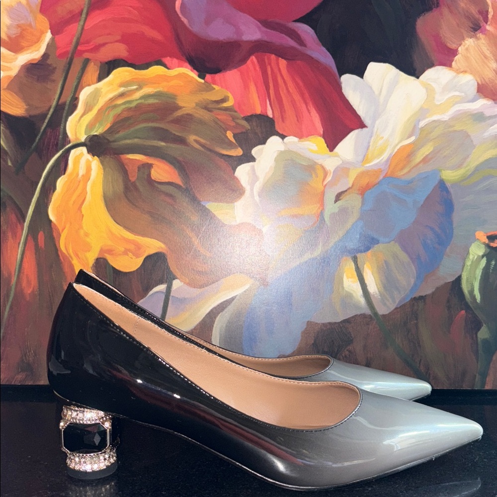 NWOT jeweled heels 💎unique elegant and comfortable shoes big brands inspired